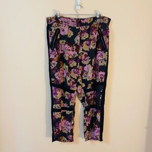 Floral Ankle Pants